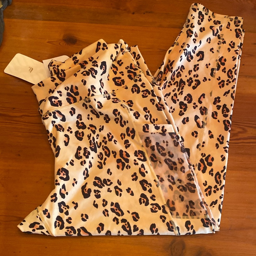 NWT 4X FABLETICS leggings